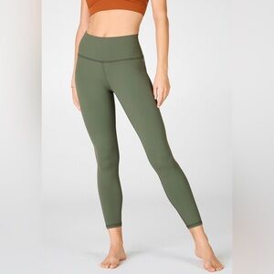 Fabletics Powerhold Green Leggings Size L 7/8 Length High Waisted